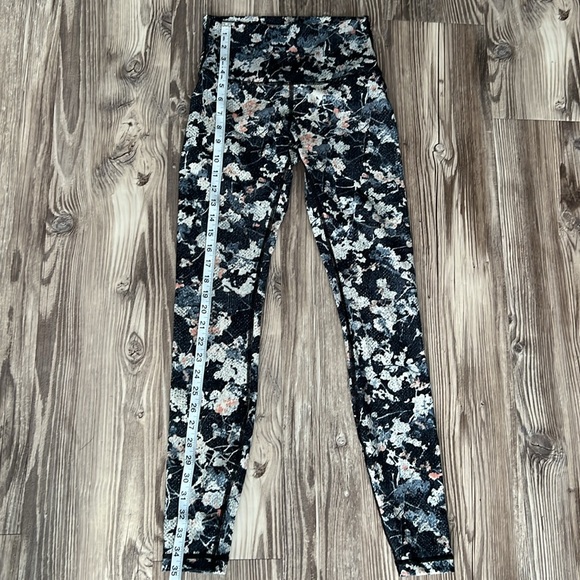 Lululemon Wunder Under Hi-Rise Tight 28"Spring Bloom Multi - Picture 9 of 10